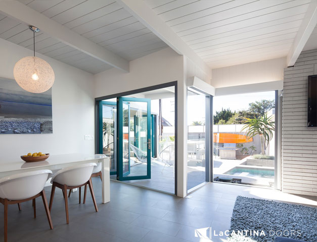 la-cantina-folding-doors