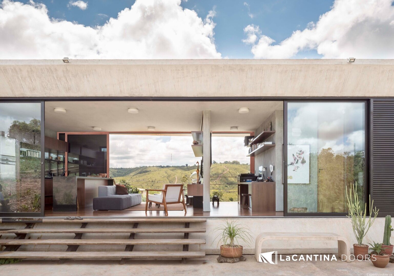multislide-lacantina-contemporaryclad
